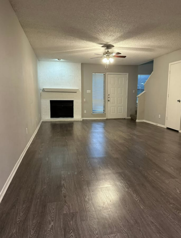 218 S Las Vegas Trl - Photo 4 of 10