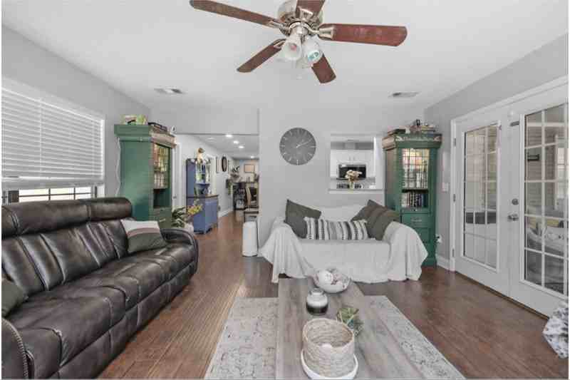 111 Robinwood Dr Nw - Photo 3 of 20