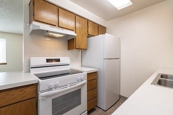 910 E Campbell St #5 - Photo 7 of 12