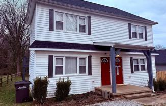 612 Poplar St - Photo 1 of 1