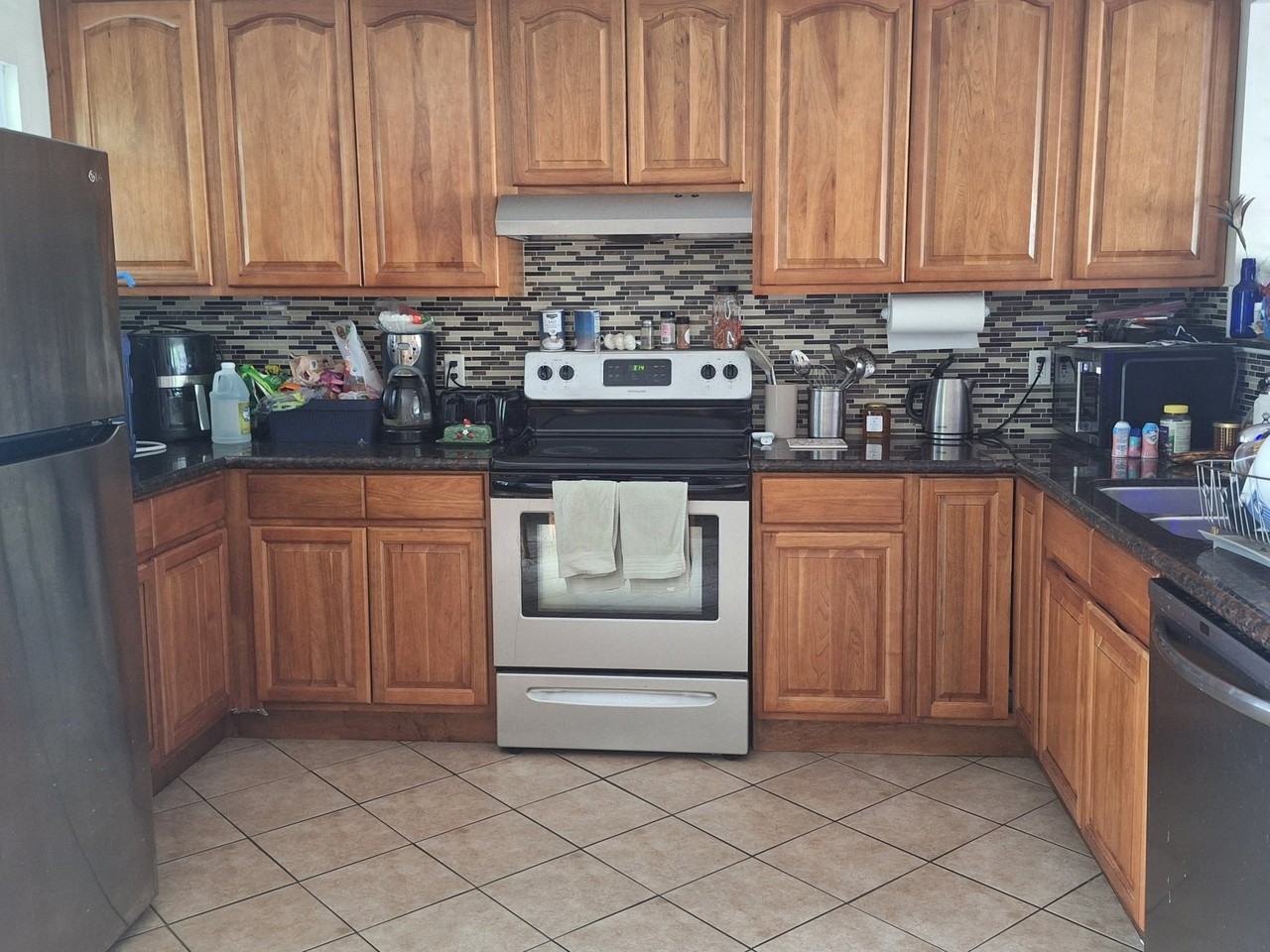 130 Christopher Ln - Photo 2 of 13