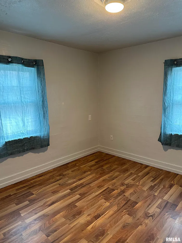 1917 Conger Ave - Photo 6 of 12