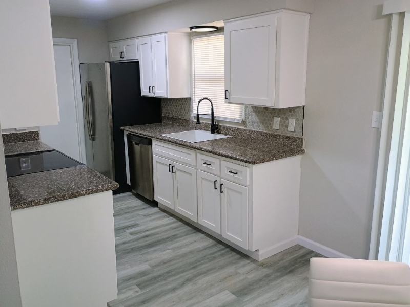 5834 Forest Grove Blvd - Photo 4 of 12