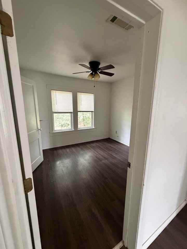 807 S College Ave - Photo 2 of 8