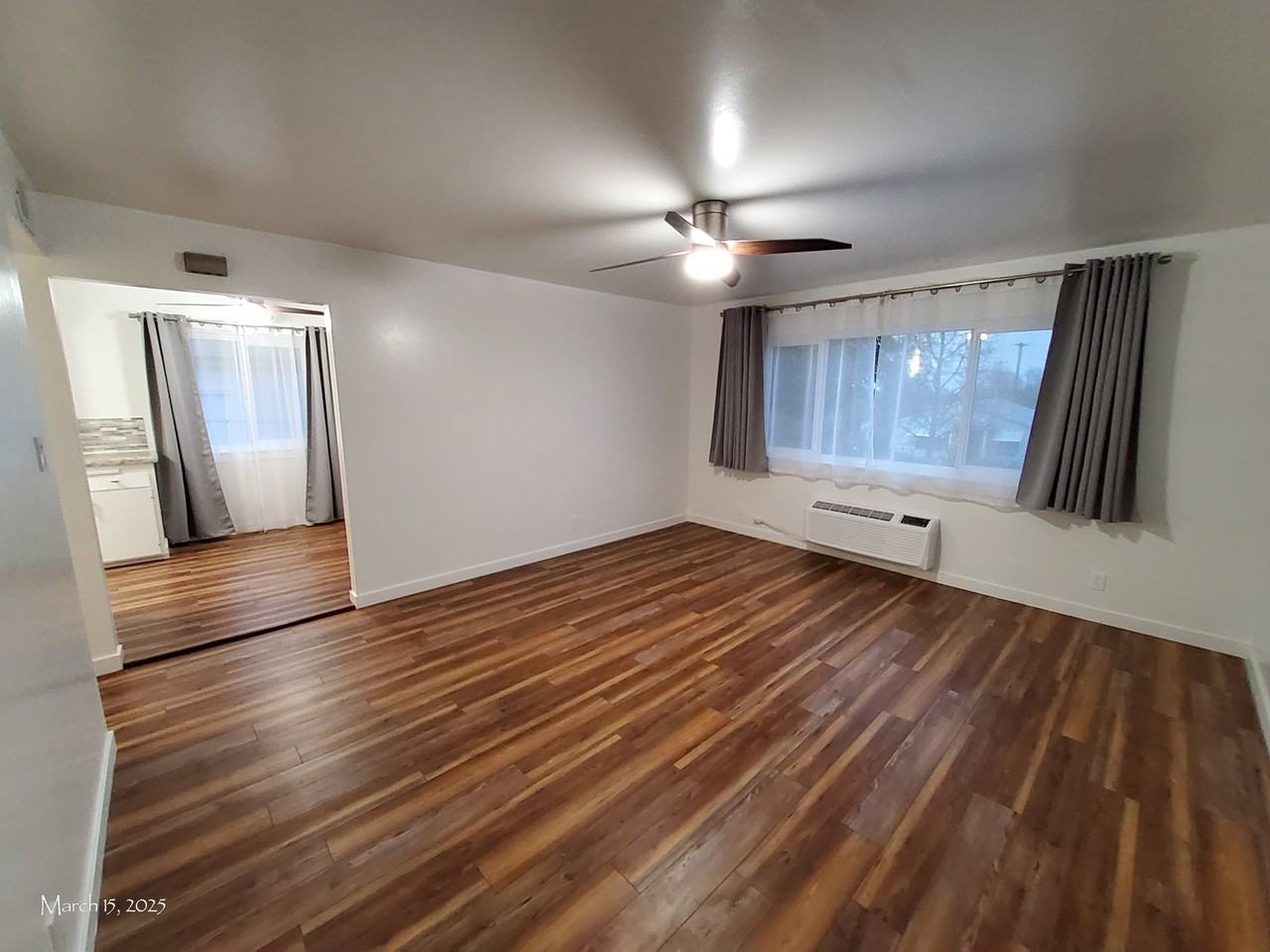 1522 Mesa St - Photo 2 of 9