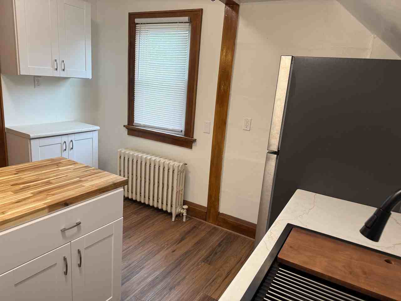 1005 E Holt Ave - Photo 4 of 19