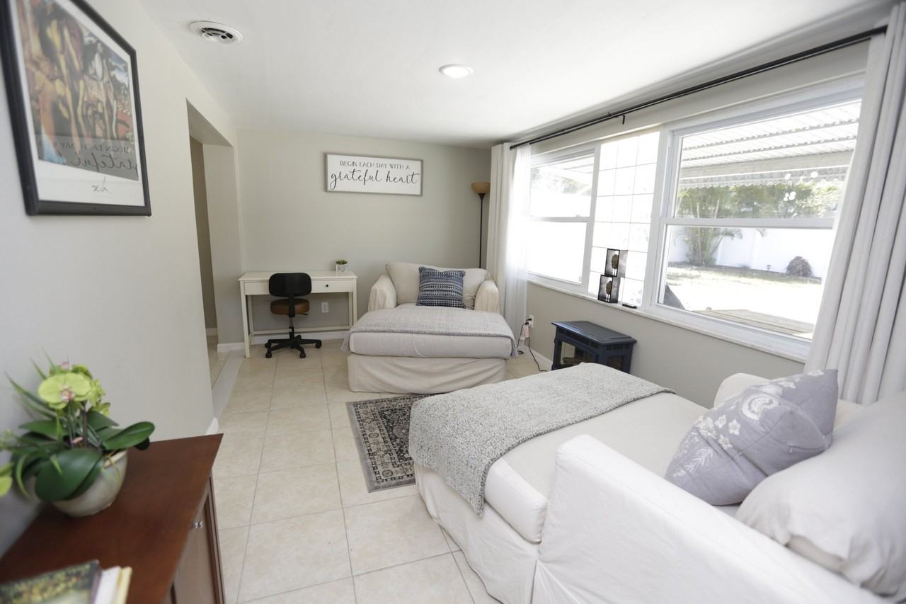 1129 San Marco Dr - Photo 7 of 19