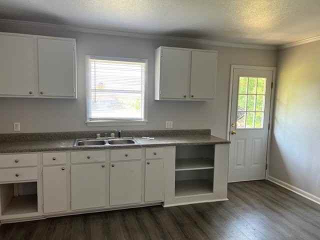 4613 Givens St - Photo 3 of 18