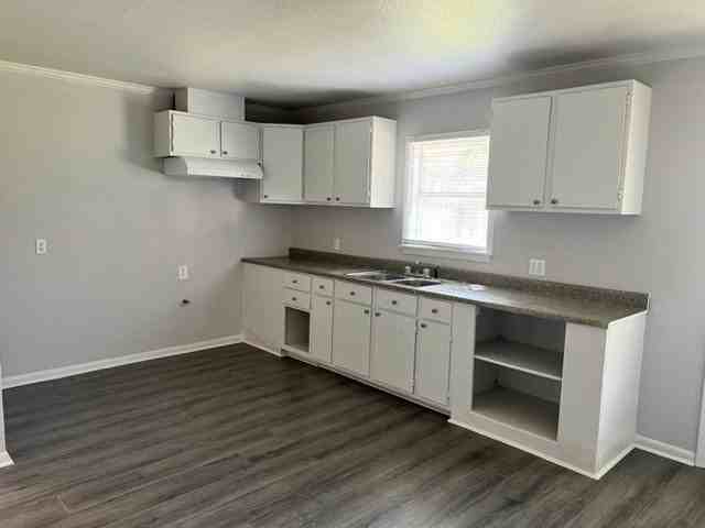 4613 Givens St - Photo 6 of 18