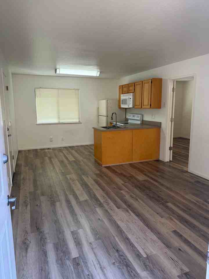 2470 Bella Vista Ave #A - Photo 2 of 5