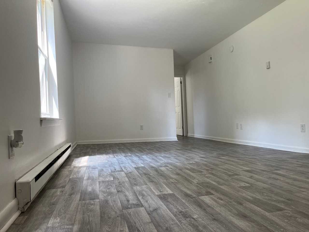 145 Hendricks Blvd #145-8 - Photo 5 of 18