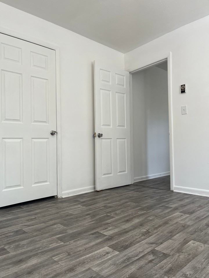 145 Hendricks Blvd #145-8 - Photo 7 of 18
