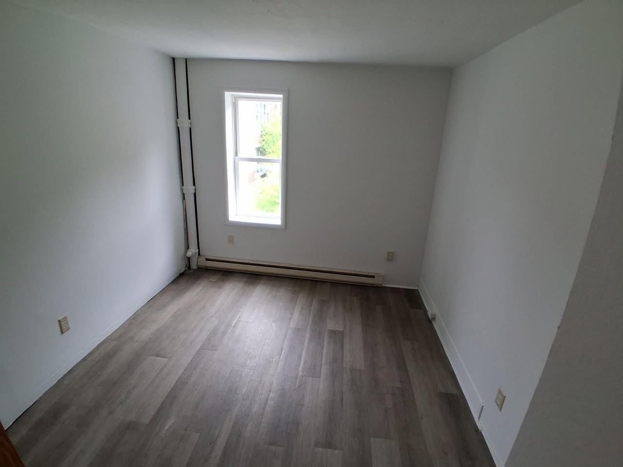 302 Columbia St #3 - Photo 2 of 7