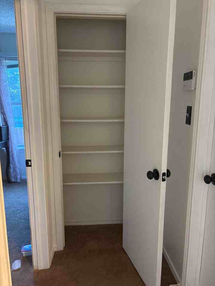 4040 Periwinkle Dr - Photo 7 of 14