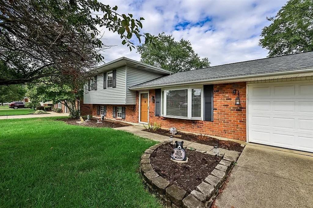 5938 Fairdale Dr - Photo 2 of 25
