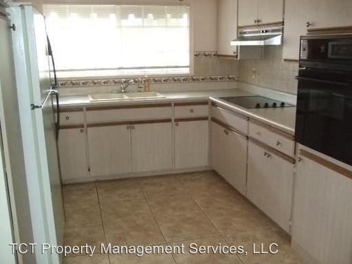 7621 E Meadowbrook Ave - Photo 2 of 6