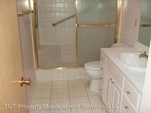 7621 E Meadowbrook Ave - Photo 3 of 6