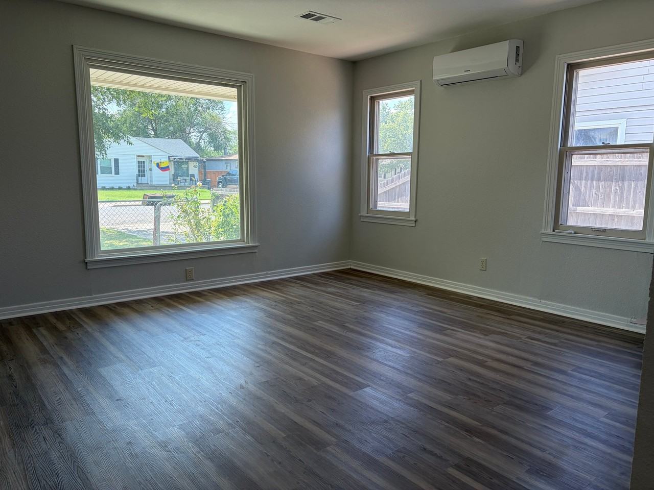 4315 S Jackson St - Photo 2 of 18