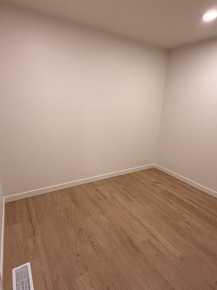 104 Forton St - Photo 4 of 19