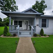 2846 Metropolitan Ave - Photo 1 of 1