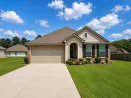 featured image of 38461 Maddy Ln