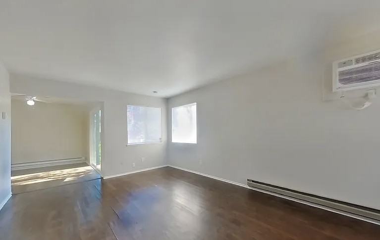 10073 Lincoln Village Drive - Photo 2 of 6