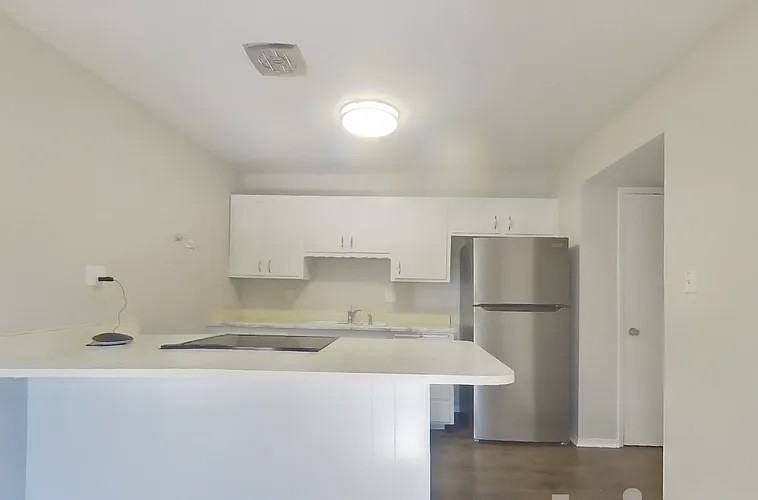 10073 Lincoln Village Drive - Photo 5 of 6