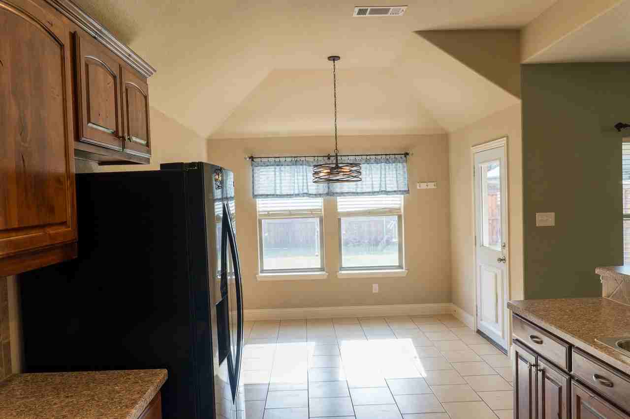 107 Buckingham Dr - Photo 5 of 20