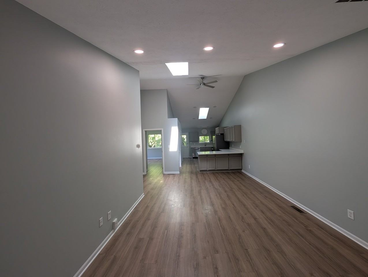 11063 Cornell St - Photo 7 of 20