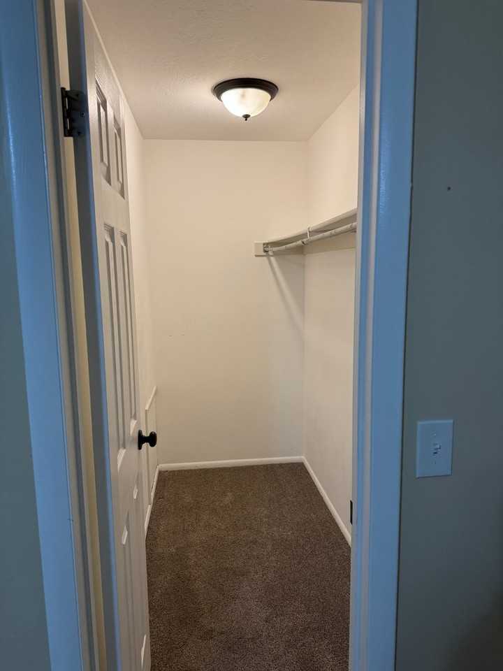 1190 E Waterside Cv #22 - Photo 4 of 13