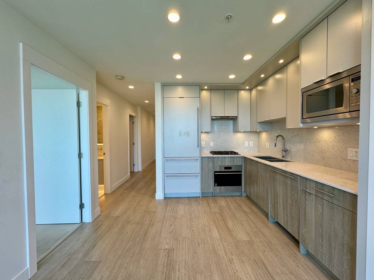 Cambie St. & W 62nd Ave #308 - Photo 5 of 25