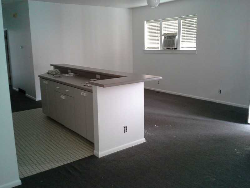 320 S Reeves Ter - Photo 3 of 6