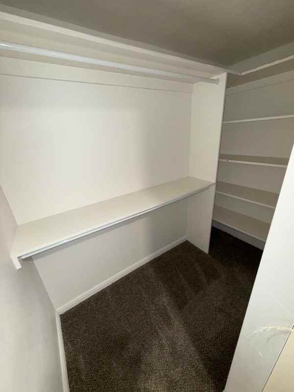 943 Crestwood Rd - Photo 5 of 9