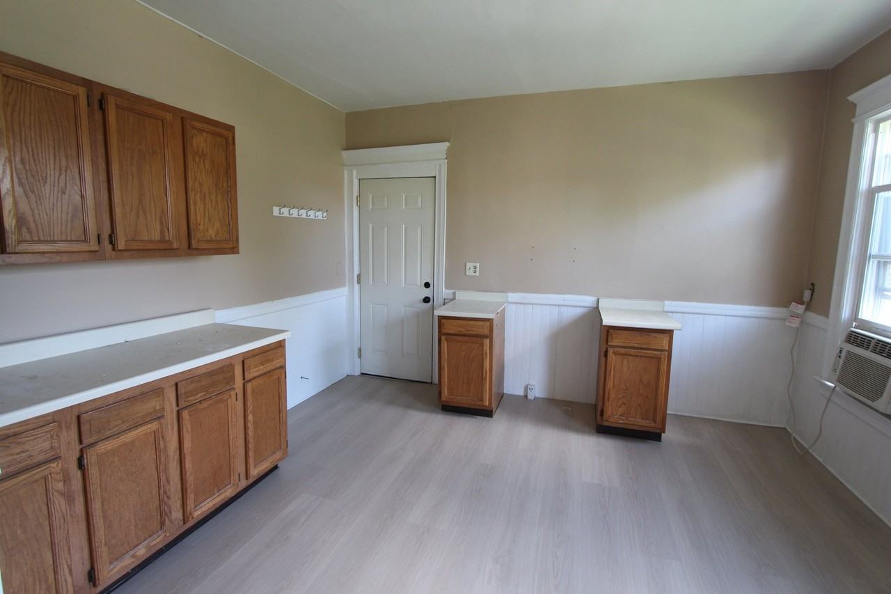 300 S Lowell Ave #3 - Photo 5 of 19