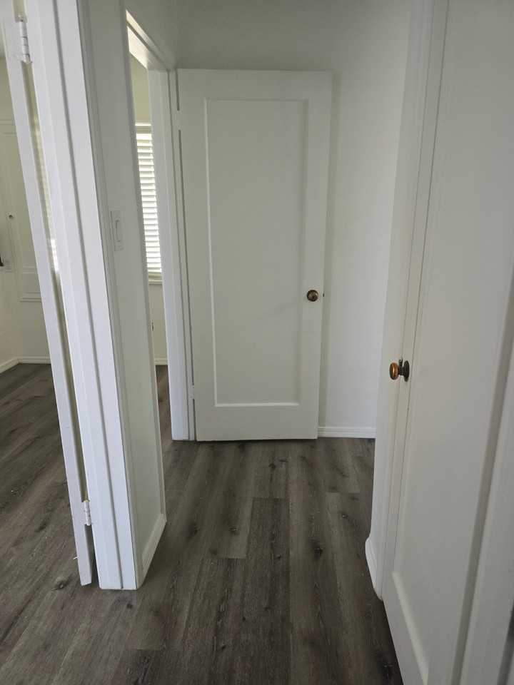 142 E Hanna St - Photo 4 of 20