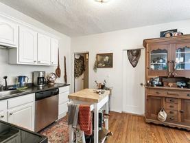 208 S Lincoln St #A - Photo 1 of 1