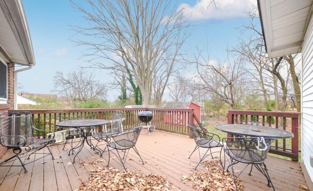 6021 Fairview Pl - Photo 2 of 8