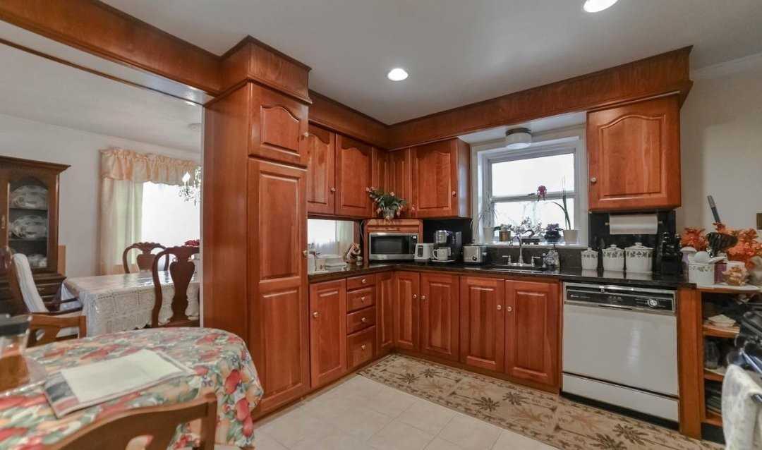 6021 Fairview Pl - Photo 6 of 8