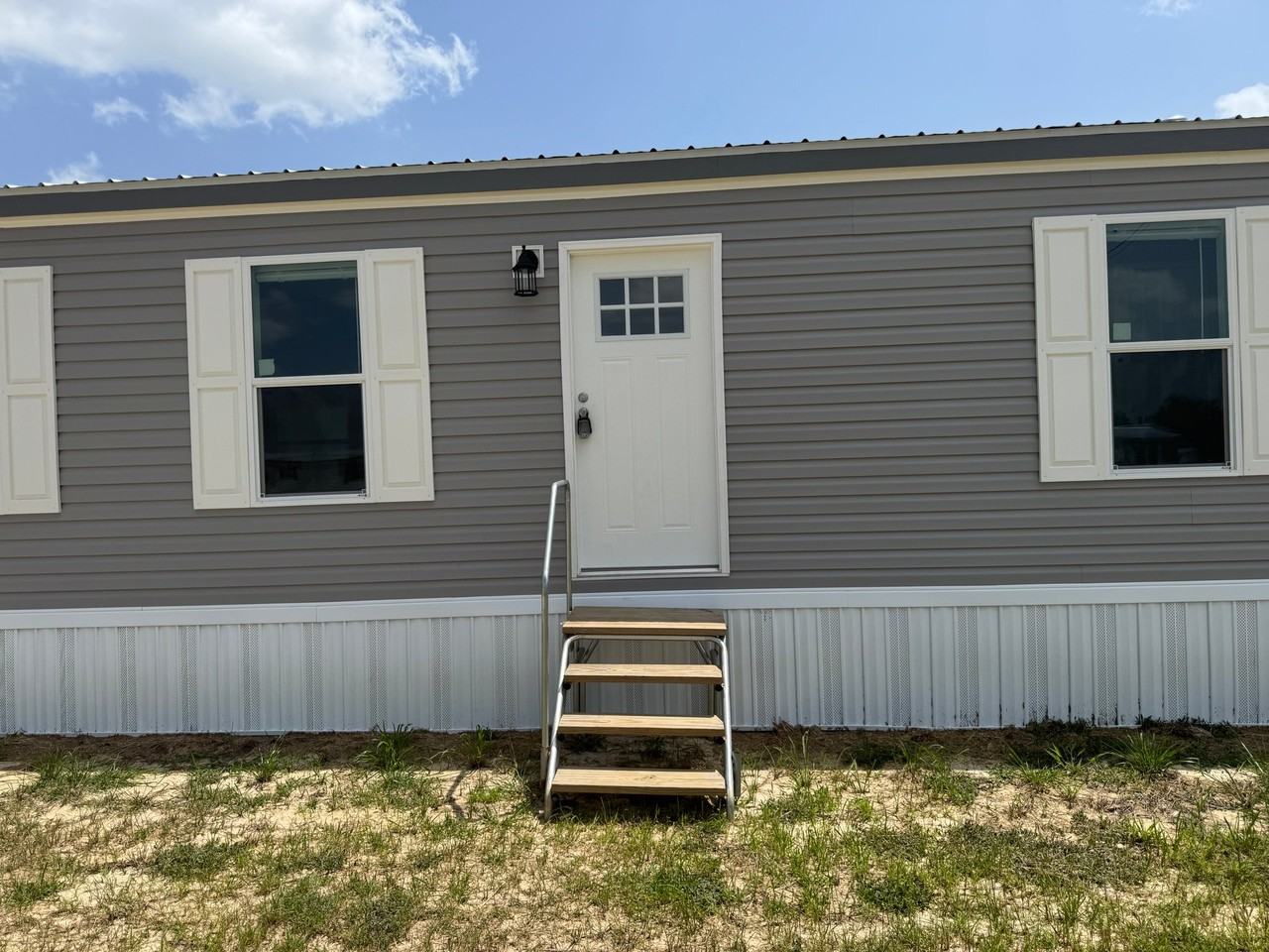 200 Patriot Ln - Photo 2 of 15