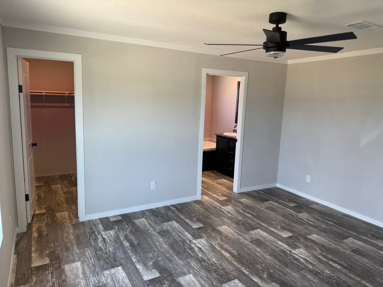 200 Patriot Ln - Photo 6 of 15