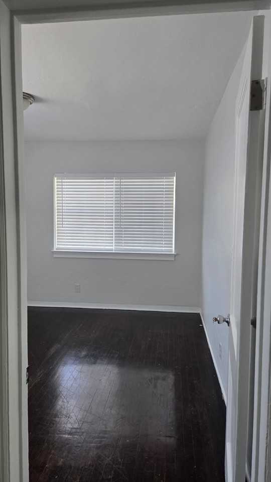 311 Sw 12th Ct - Photo 2 of 11