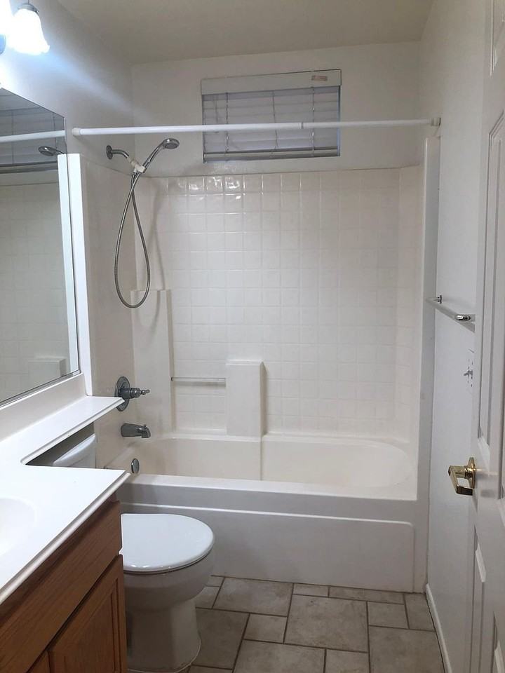 108 Citrus Ranch Rd - Photo 2 of 5
