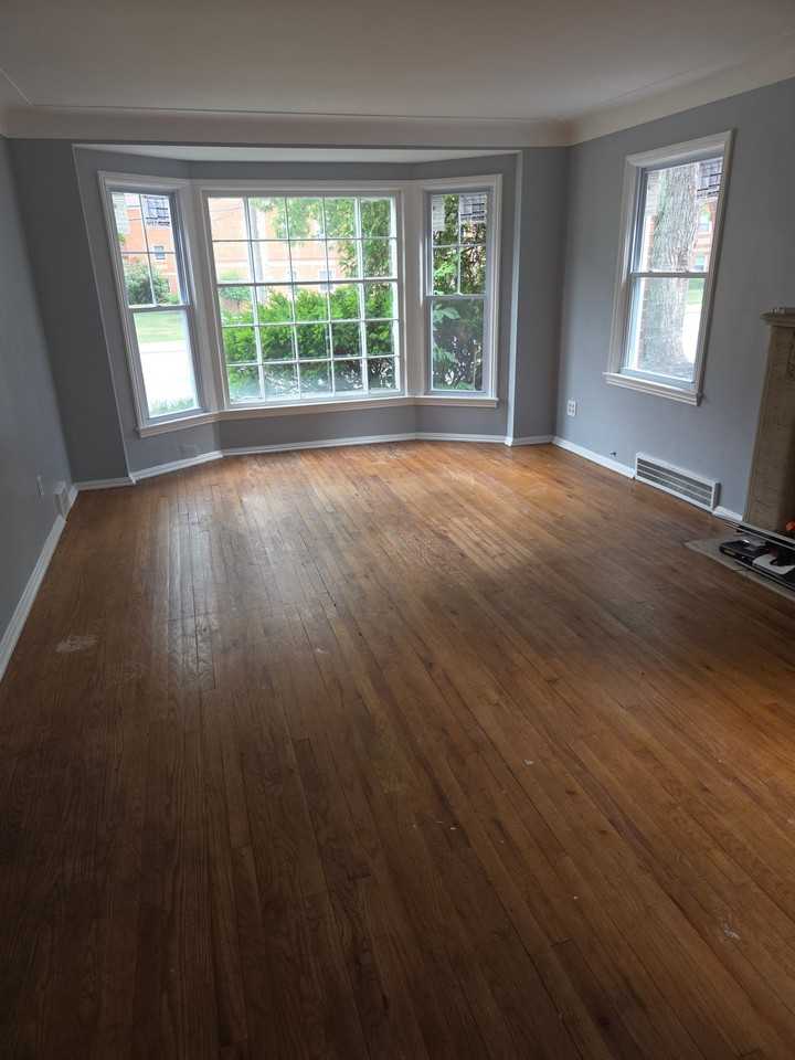 13816 Cedar Rd - Photo 2 of 8
