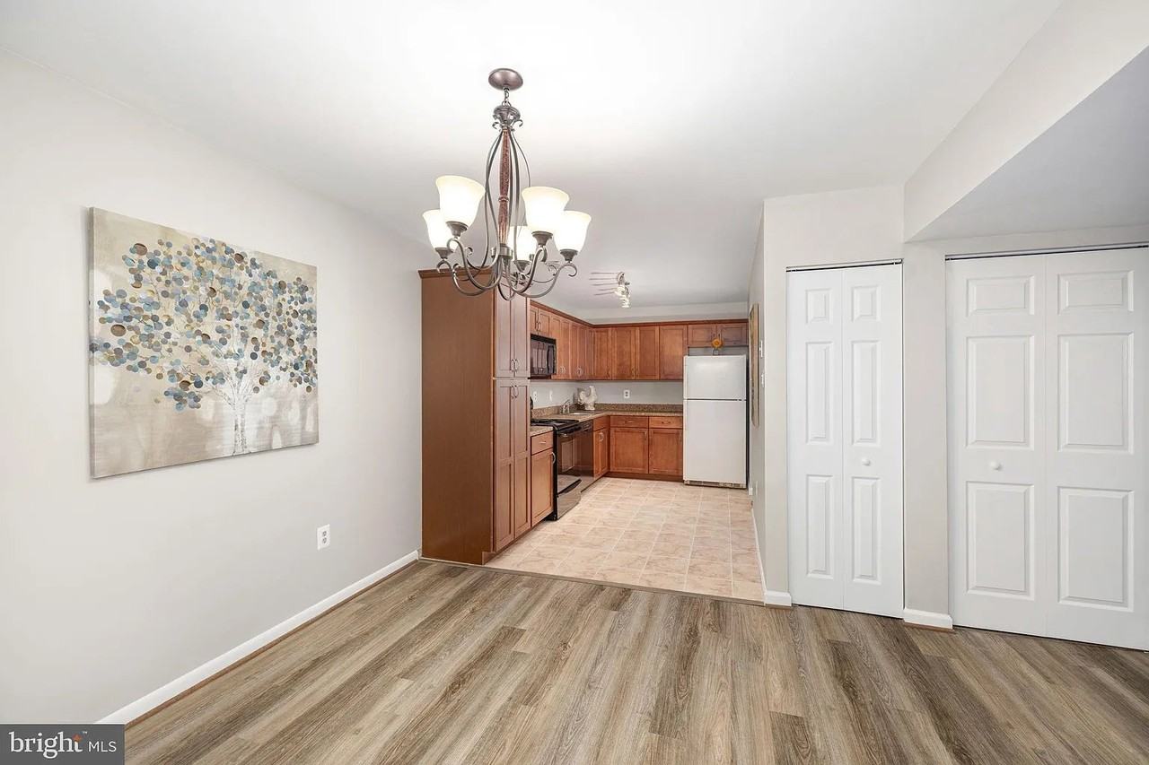 10673 Spring Oak Ct - Photo 6 of 20