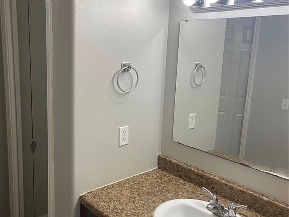 3500 Kings Dr - Photo 3 of 11