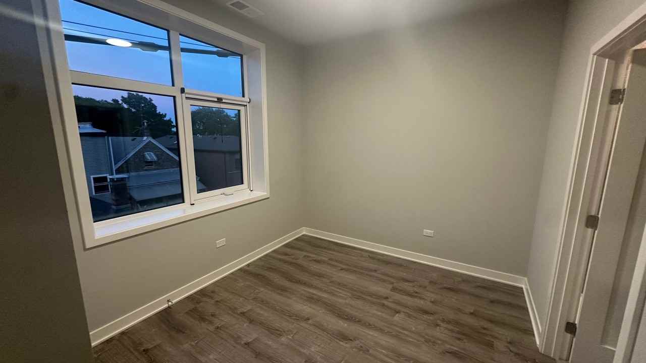 2807 S Halsted St #309 - Photo 6 of 14