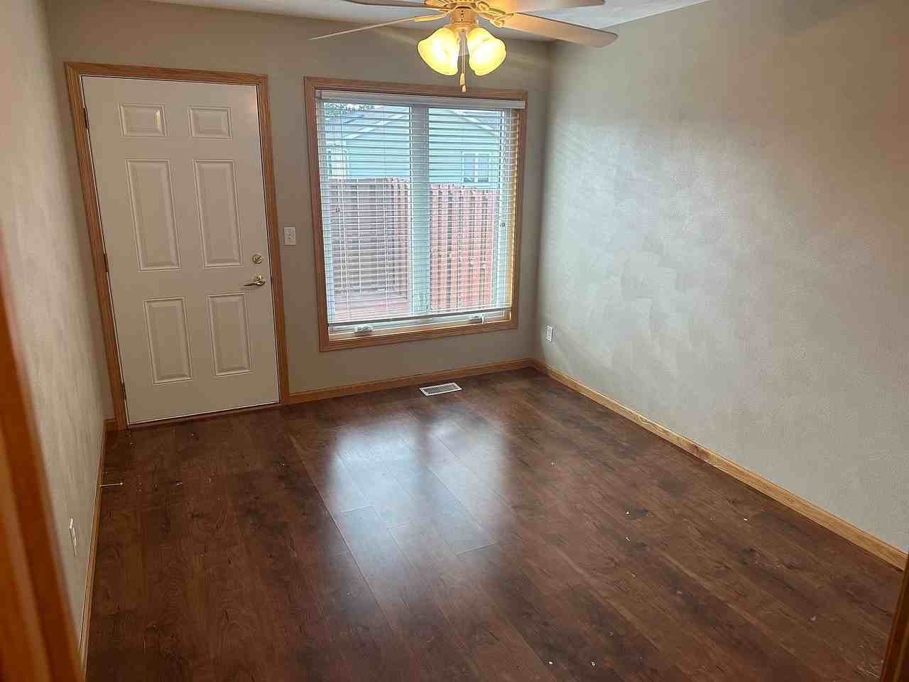 122 Comfort Way - Photo 5 of 6
