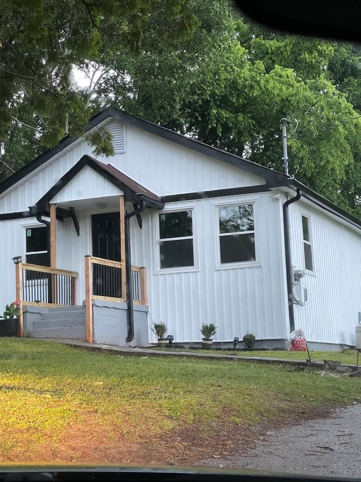 609 Ledford St - Photo 2 of 19