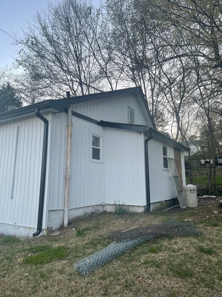 609 Ledford St - Photo 5 of 19