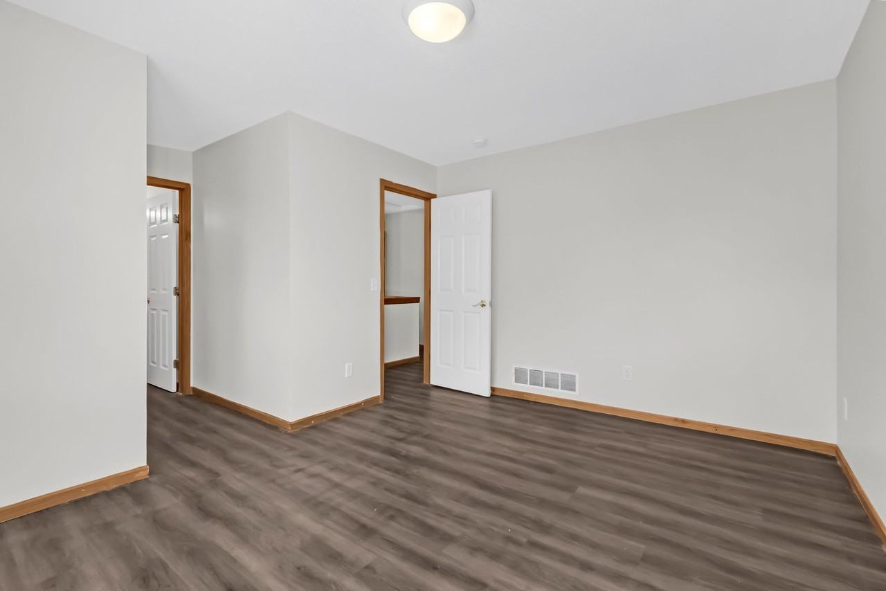 4740 N 6th St - Photo 5 of 12